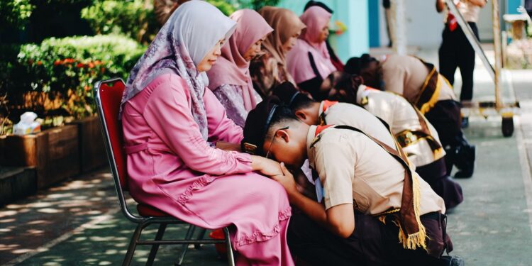 SMK Negeri 1 Bawang Lantik 5 Pramuka Penegak Garuda