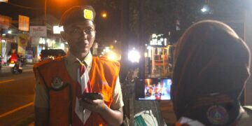 Reportase : Pantau Arus Mudik Lebaran Pramuka Peduli Kwartir Ranting Bawang