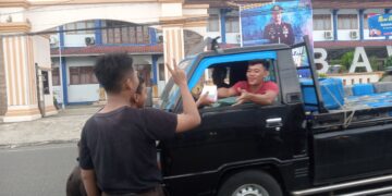 Mengejar keberkahan Di Bulan Ramadhan, Pramuka Ken Arok & Ken Dedes SMK N 2 Bawang Berbagi Takjil