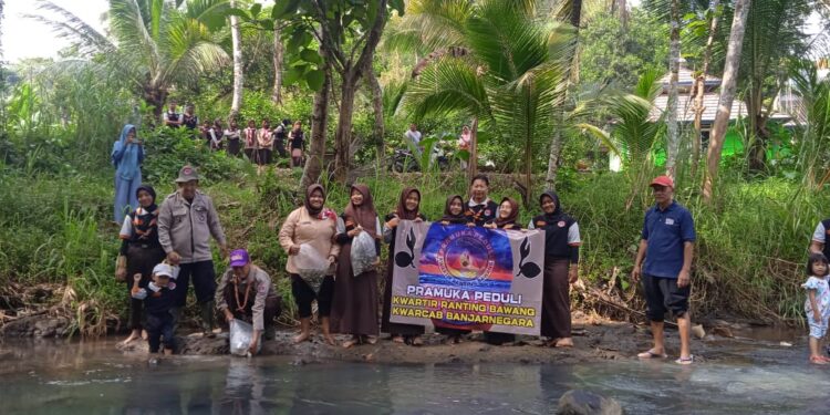 Pramuka Peduli Bawang Bertekad Jaga Ekosistem Sungai