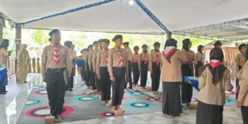 Pertahankan Motivasi, Kwartir Ranting Banjarnegara Sematkan Tiska Jamcab SD/MI VIII 2024