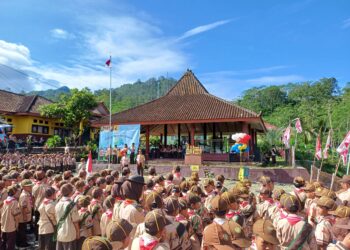 Barung merah dan kuning pangkalan SD Negeri 2 Beji berjaya di Pesta Siaga Kwarran Pandanarum