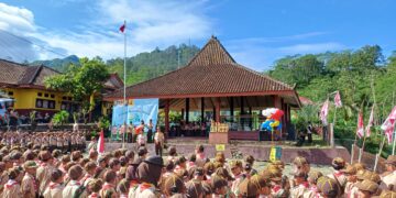 Barung merah dan kuning pangkalan SD Negeri 2 Beji berjaya di Pesta Siaga Kwarran Pandanarum