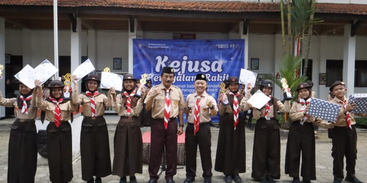 Dari Ramu ke Rakit, Cerita Seru Pramuka SMPN 1 Bawang!