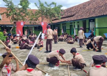 Wujudkan Penggalang yang Terampil dan Berkarakter: MTs Cokroaminoto Wanadadi Sukses Gelar LT 1