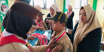 Ketika Garuda Kecil Mengangkat Sayap: Api Jiwa Itu Menyala di Aula MI Akhsanul Ulum.