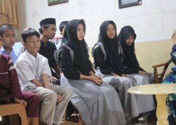 Tawa Ceria Panti Asuhan Al-Fatah dalam Buka Bersama dan Santunan DKR Banjarnegara