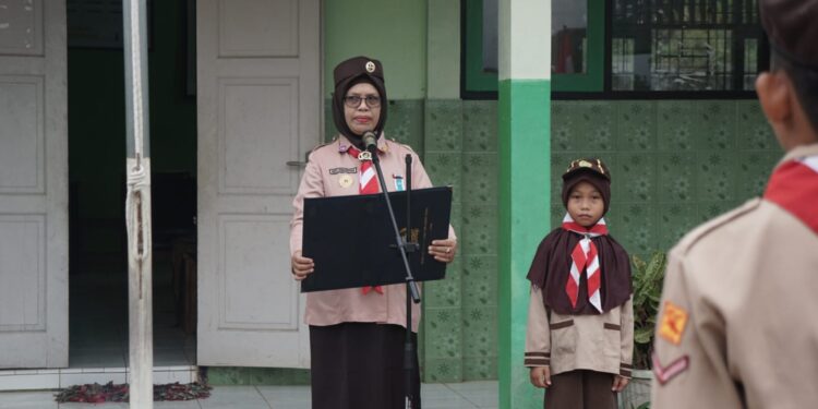 Dari Halaman SDN 1 Sered, Sebuah Kerinduan Pulang kepada Pramuka.