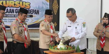 Dari Sepotong Tumpeng, Sebuah Ikhtiar Baru Dimulai.